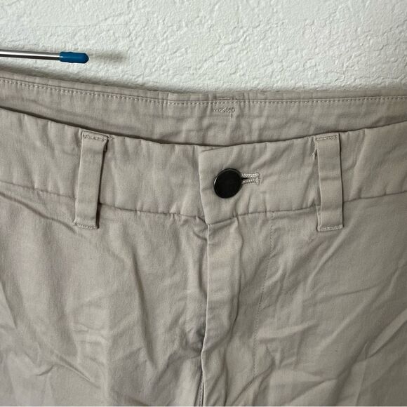 Lululemon Athletica Men's 32 Business Khaki Pants - Picture 2 of 9